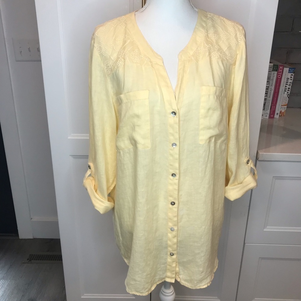 Chico’s yellow linen button down tunic Sz medium